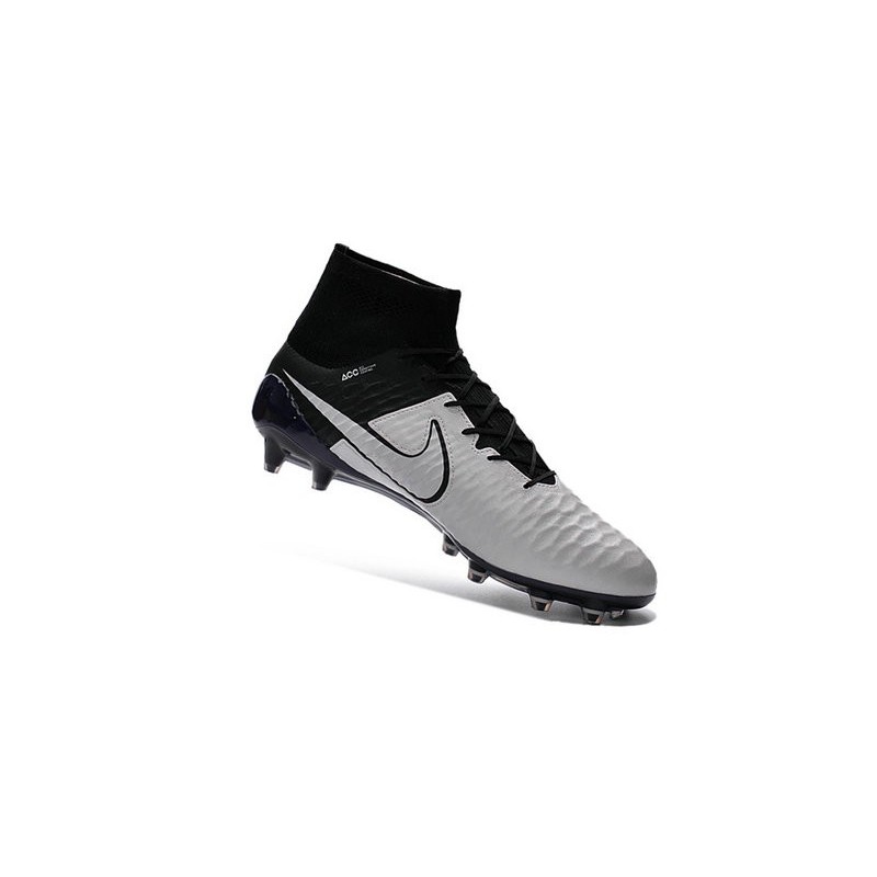 scarpe da calcio in pelle nike