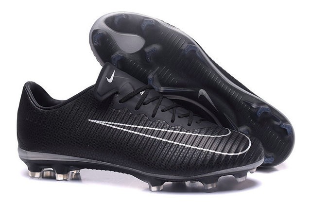 Nuovi Scarpini Calcio Nike Mercurial Vapor 11 FG Nero Bianco